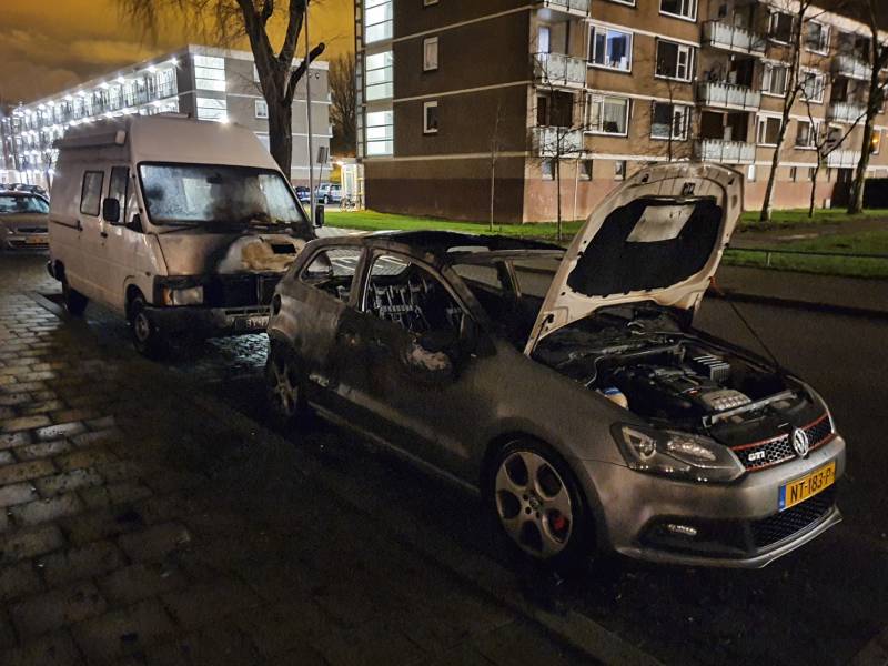 Auto verwoest door brand