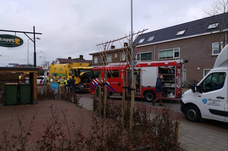 Vrachtwagen vat vlam