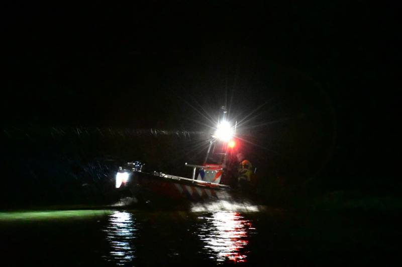 Plezierjacht met motorproblemen komt stil te liggen