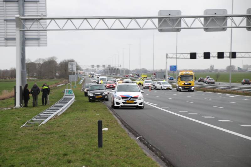 Meerdere auto's beschadigd na kop-staartaanrijding