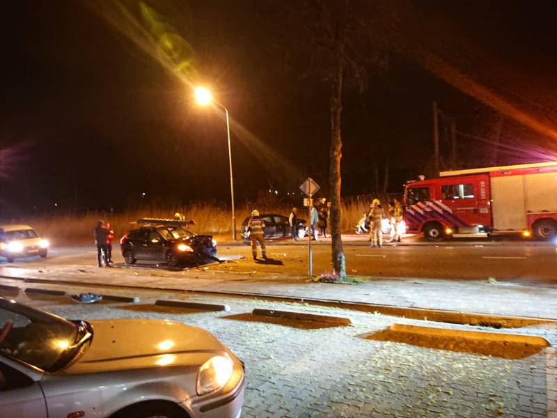 Gewonde na frontale aanrijding op kruising