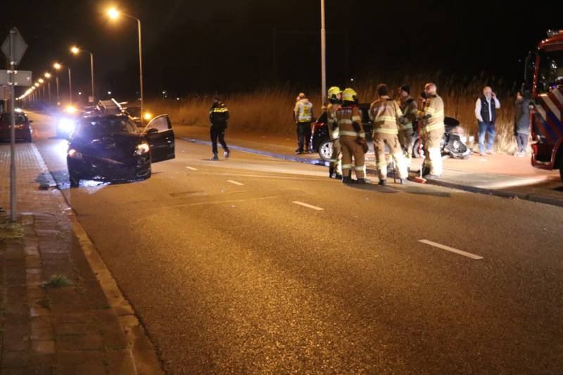 Gewonde na frontale aanrijding op kruising