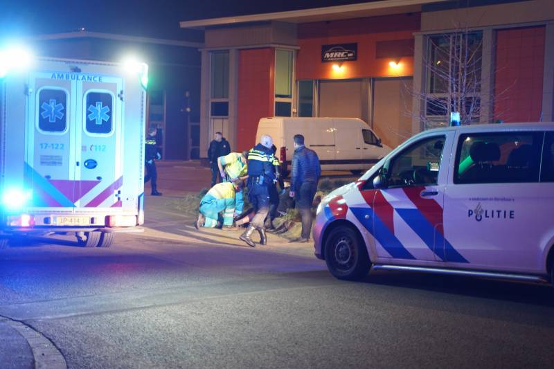 Man in been geschoten op parkeerplaats