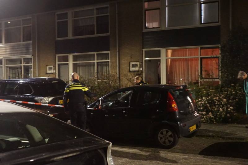 Één dode en drie gewonden bij steekpartij, verdachte aangehouden