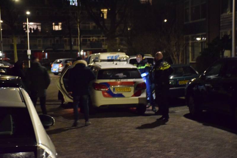 Één dode en drie gewonden bij steekpartij, verdachte aangehouden