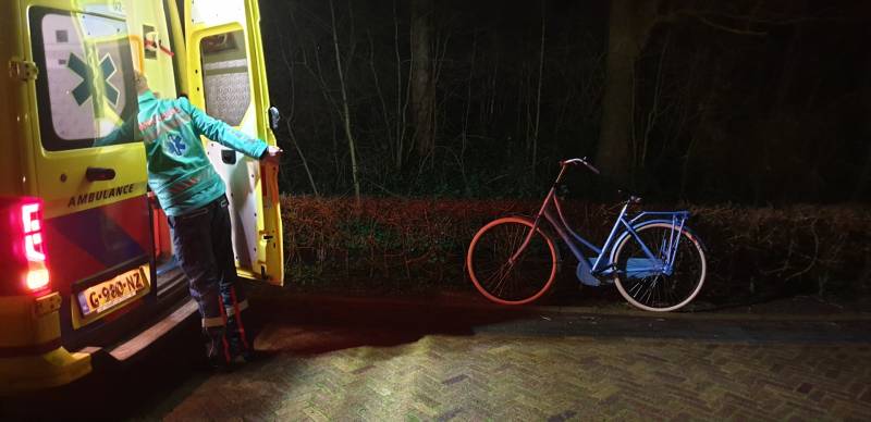 Persoon uit het water gered