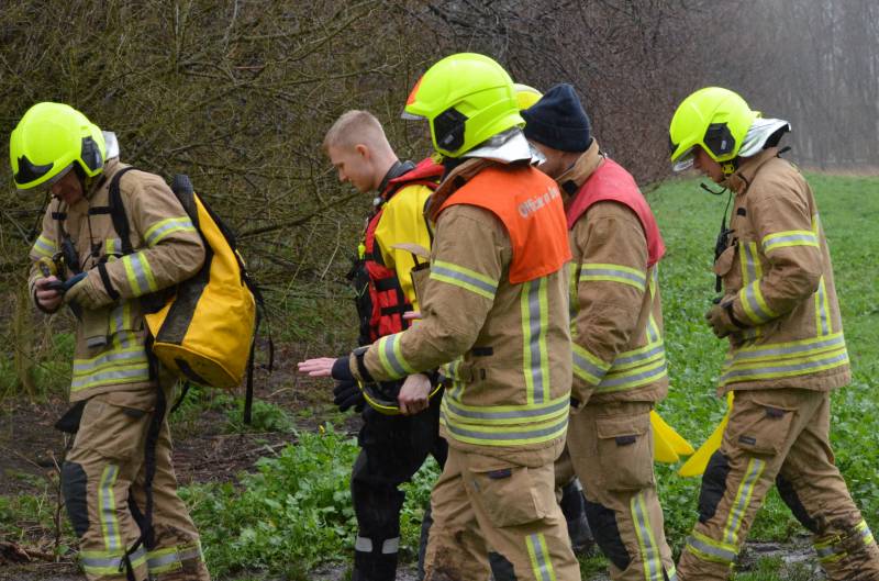 Zoektocht naar persoon te water