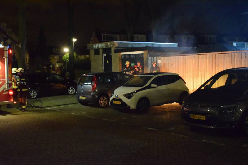 Autobrand vermoedelijk aangestoken