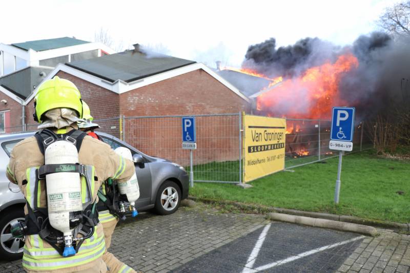 Uitslaande brand in slooppand