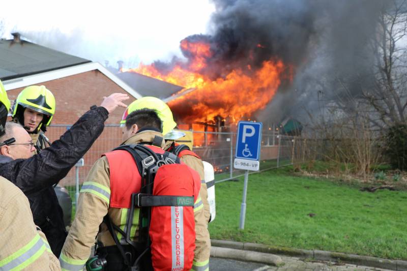 Uitslaande brand in slooppand
