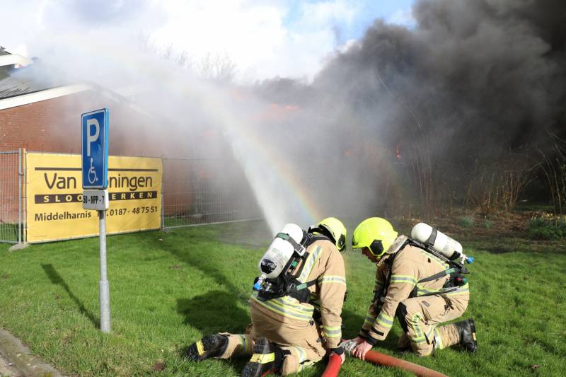 Uitslaande brand in slooppand