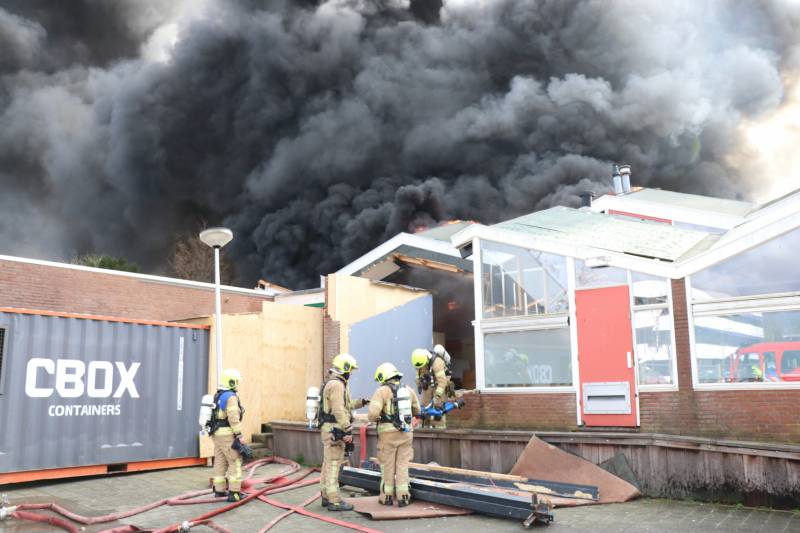 Uitslaande brand in slooppand