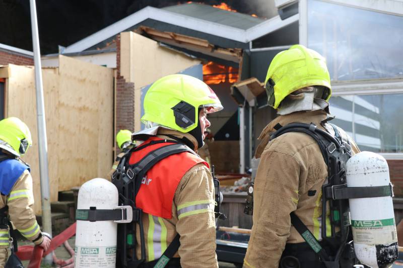 Uitslaande brand in slooppand