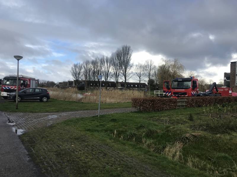 Olieschermen geplaatst om zinkende boot