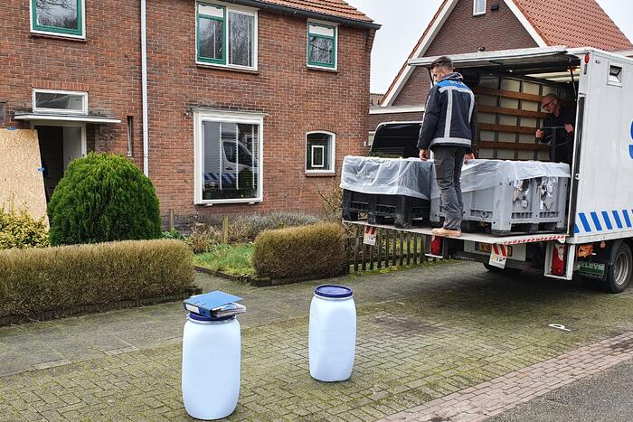 Recherche doet onderzoek naar drugslab in woning