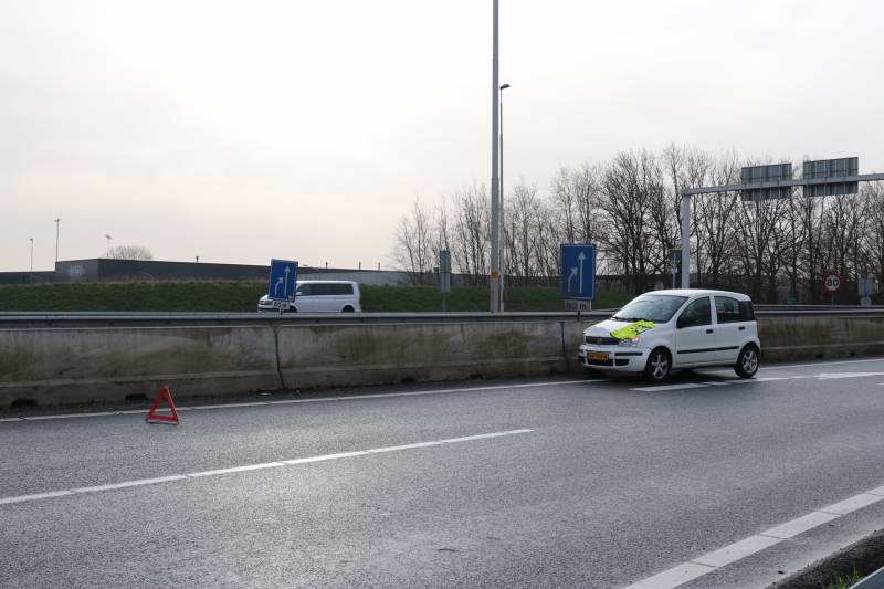 Auto vliegt uit de beruchte bocht