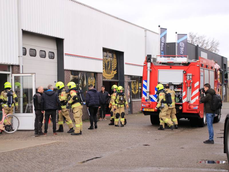 Kleine brand in bedrijvenpand