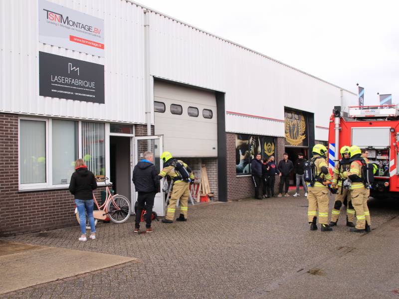 Kleine brand in bedrijvenpand