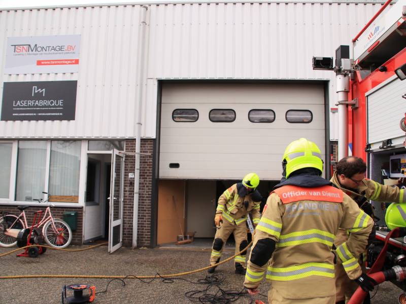 Kleine brand in bedrijvenpand