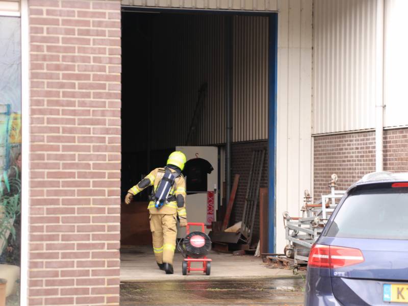 Kleine brand in bedrijvenpand