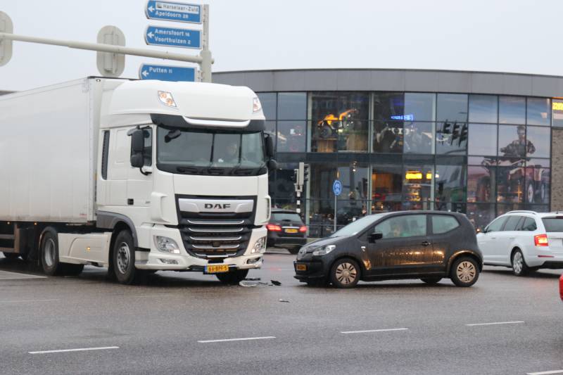 Chaos en een ongeval na uitgevallen stoplichten