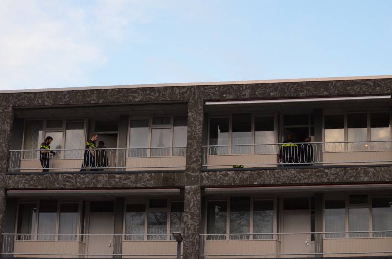 Man overleden bij steekpartij in woning