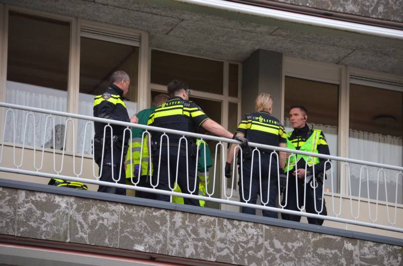 Man overleden bij steekpartij in woning
