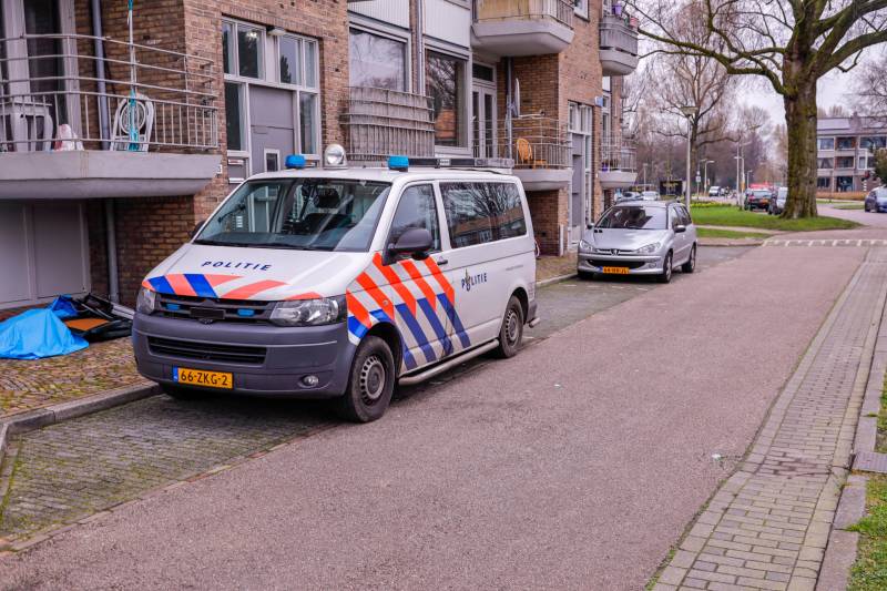 Man gewond na val in woning in Soesterkwartier
