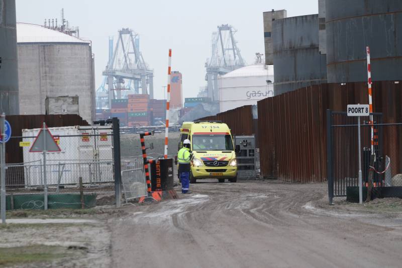 Gewonde bij bedrijfsongeval HES tank terminal
