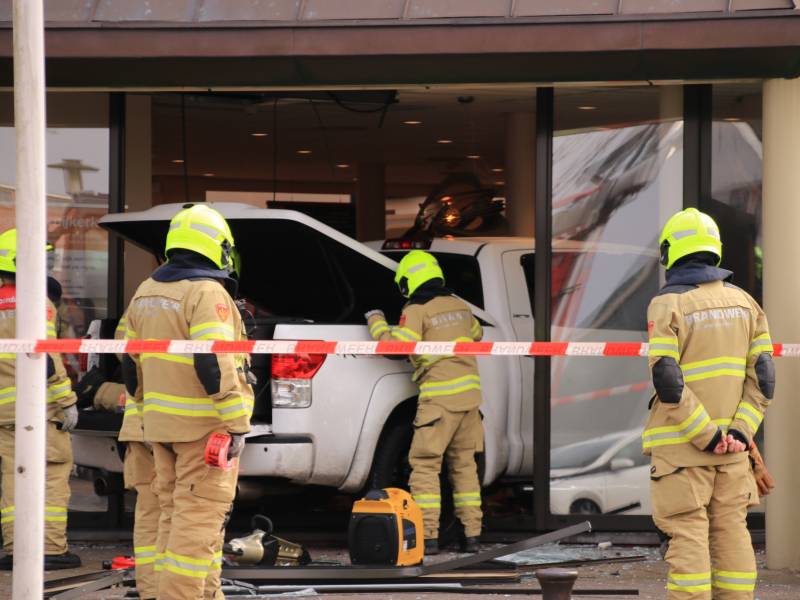 Pick-up wagen ramt pui gemeentehuis