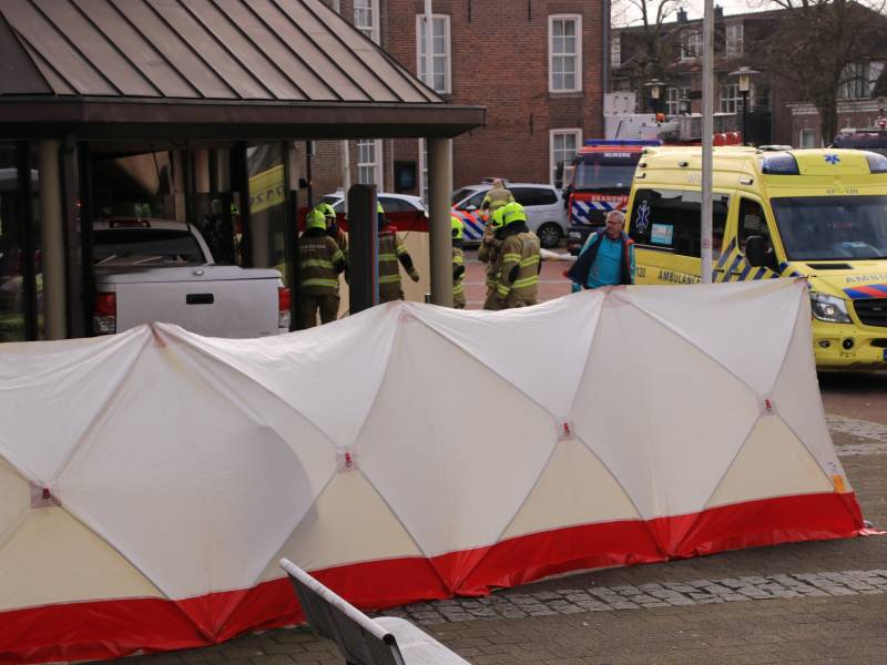Pick-up wagen ramt pui gemeentehuis