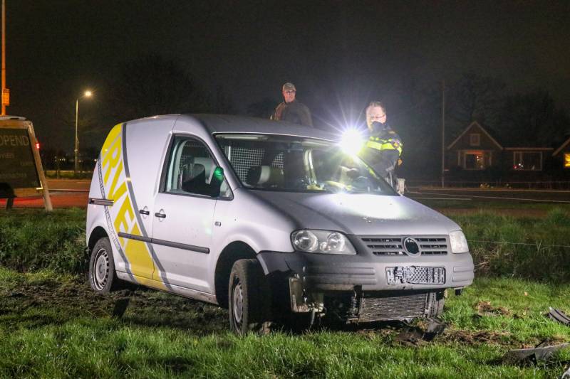 Bestuurder vlucht na ongeval