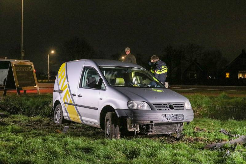 Bestuurder vlucht na ongeval
