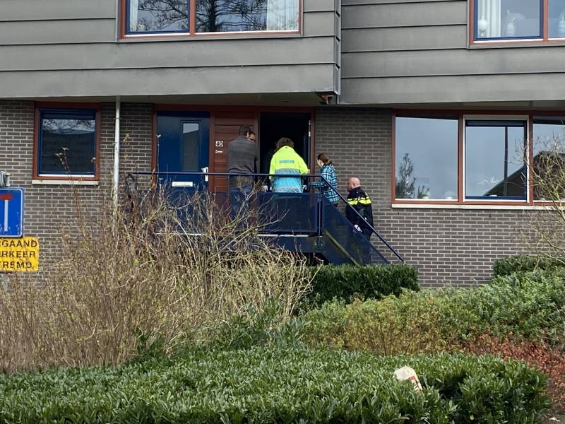 Overleden persoon aangetroffen in woning