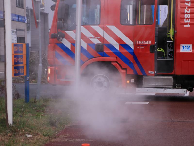 Brandweer opgeroepen voor stoom uit riool