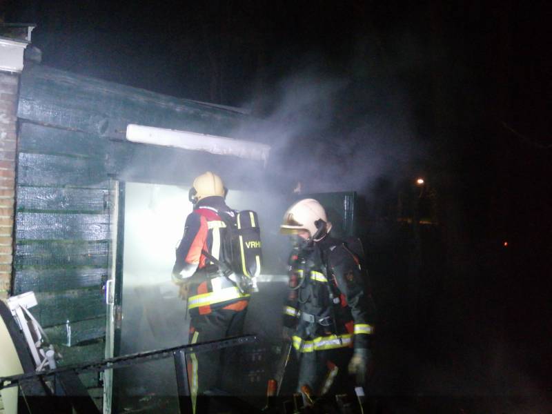 Flinke brand bij opslagplaats Theehuis De Leidsehout