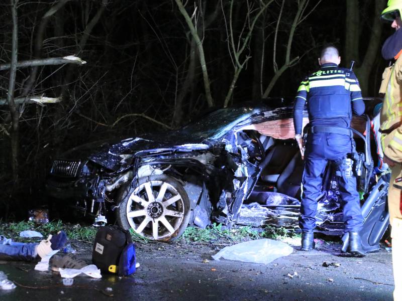 Man (23) overleden bij eenzijdig ongeval op afrit A30