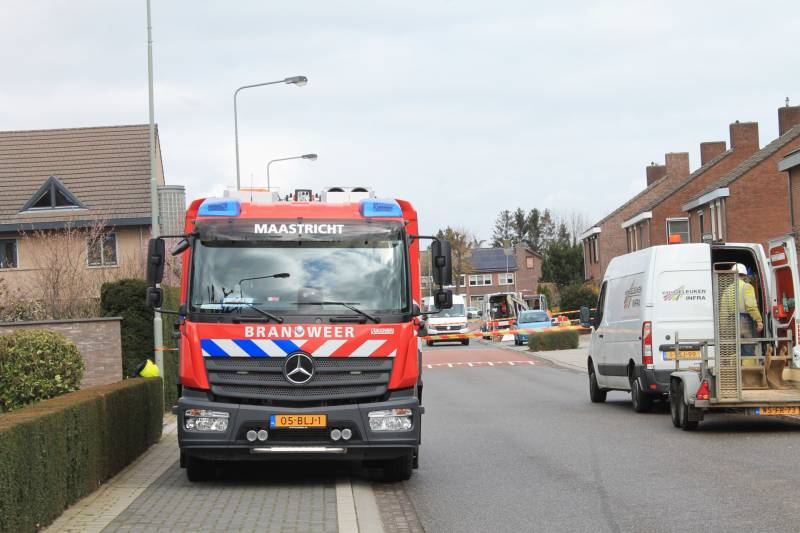 Straat afgesloten door lek in gasleiding
