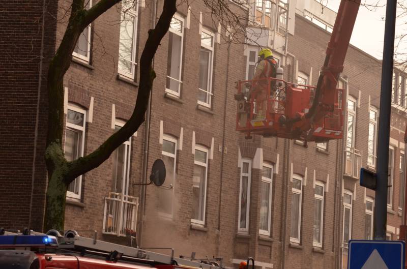 Veel rook bij brand in kelder
