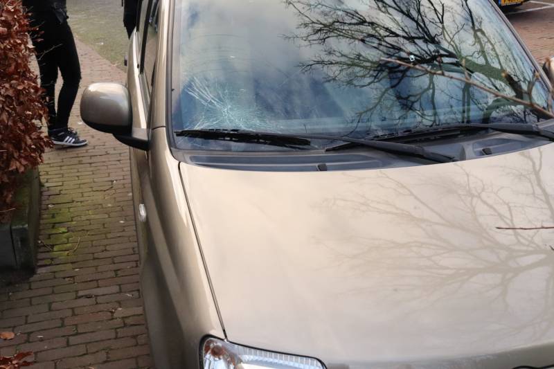 Fietser in botsing met personenauto