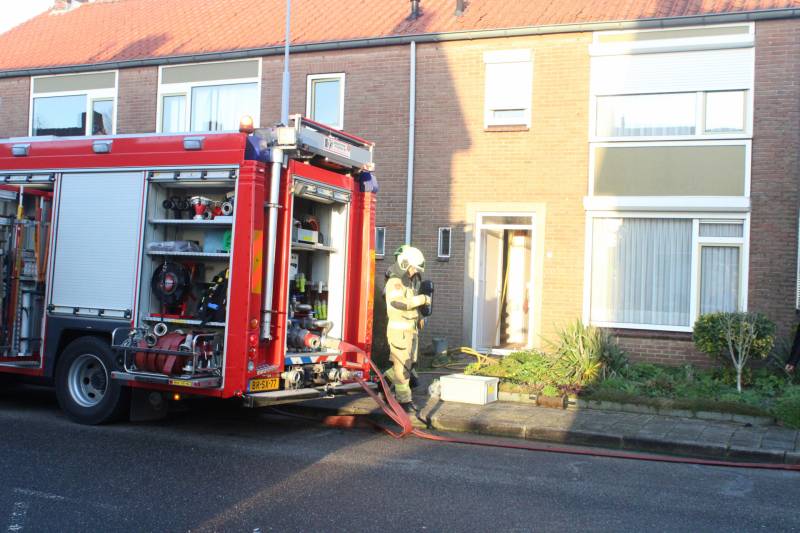 Veel rook bij schoorsteenbrand