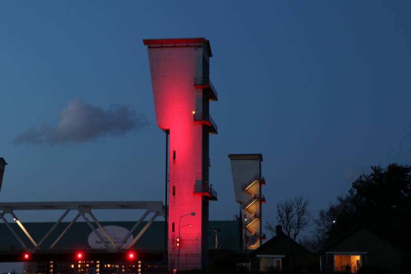 Hollandsche IJsselkering gesloten door hoog water