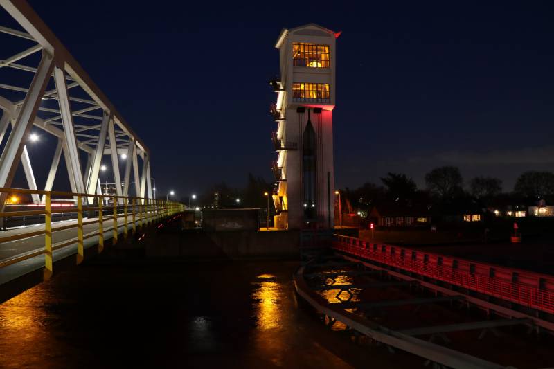 Hollandsche IJsselkering gesloten door hoog water