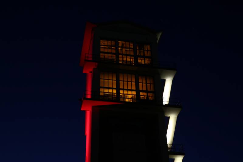 Hollandsche IJsselkering gesloten door hoog water
