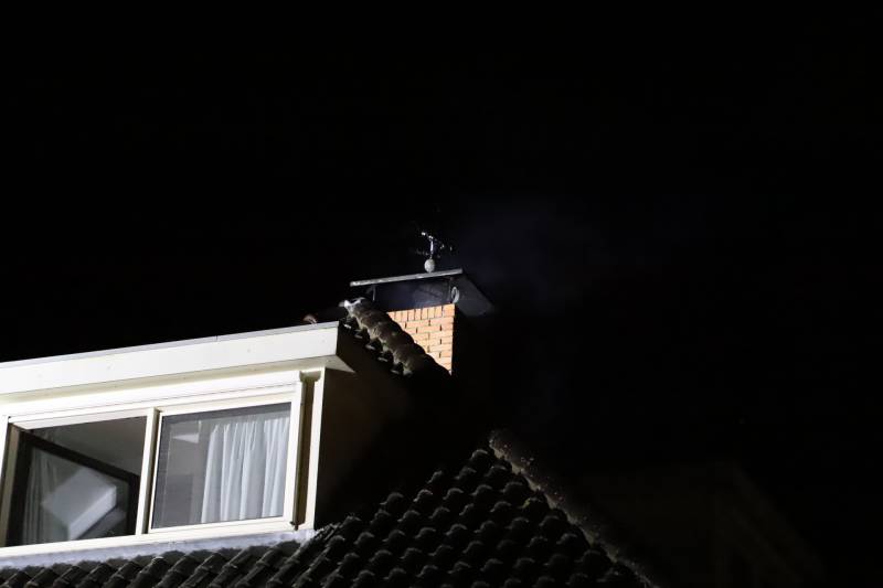 Brand in schoorsteen snel onder controle