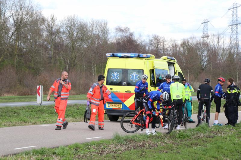 Wielrenner zwaargewond na valpartij