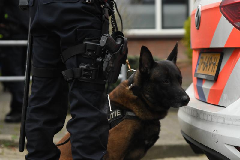 Grote politie inzet bij woning