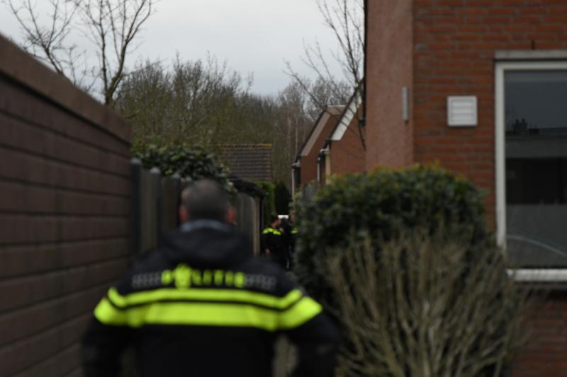 Grote politie inzet bij woning