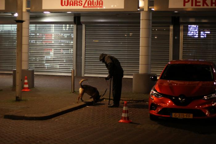 Man en vrouw worden beschoten en raken zwaargewond