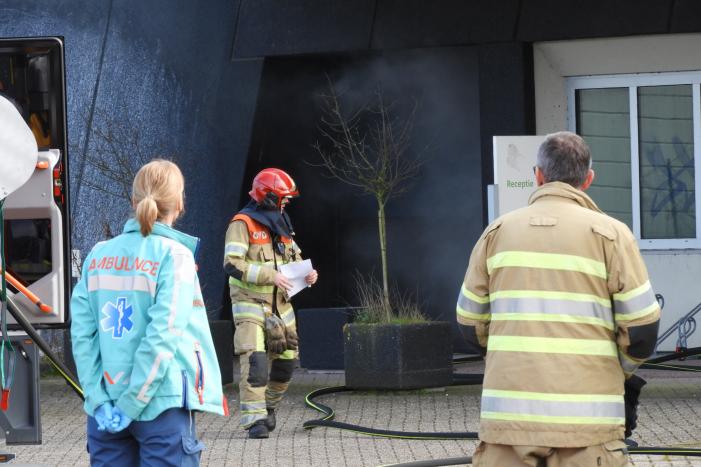 Voormalig pand Getronics Data Centre vol rook